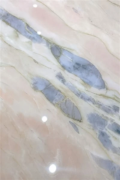 Losa de mármol rosa